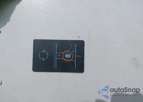 2022 Tesla Model Y Performance Dual Motor All-Wheel Drive z USA, uszkodzony, nr VIN 7SAYGDEF5NF546680